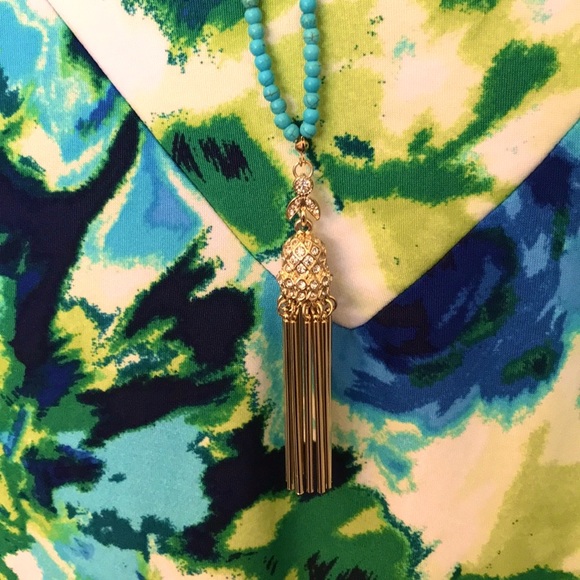 Turquoise Color Statement Necklace - Picture 5 of 6